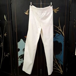 2/$30 Chicos So‎ Slimming Women's White Pull Up Ankle Cropped Pants Size 2.5